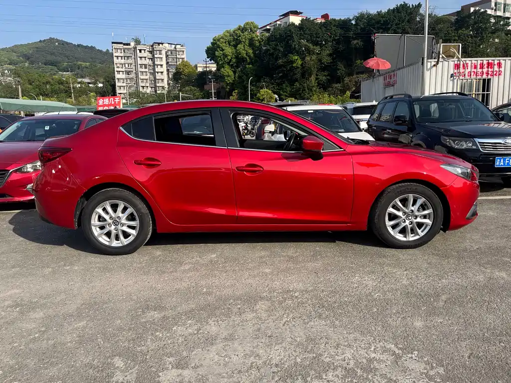 Mazda 3 Axela 2016 — фото 3