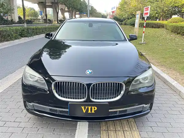 BMW 7 Series 2011