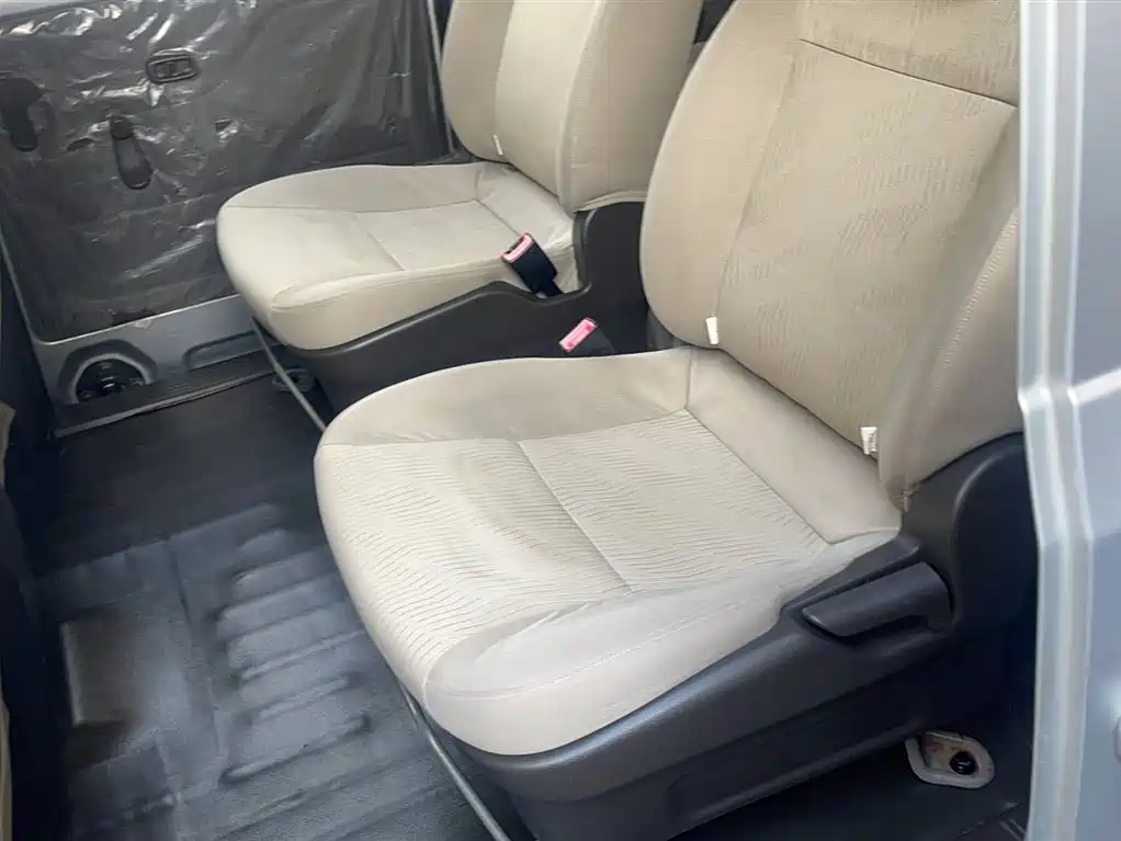 Wuling Rongguang V 2019 — фото 15