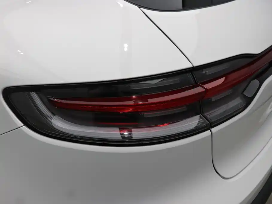 Porsche Macan 2023 — фото 30