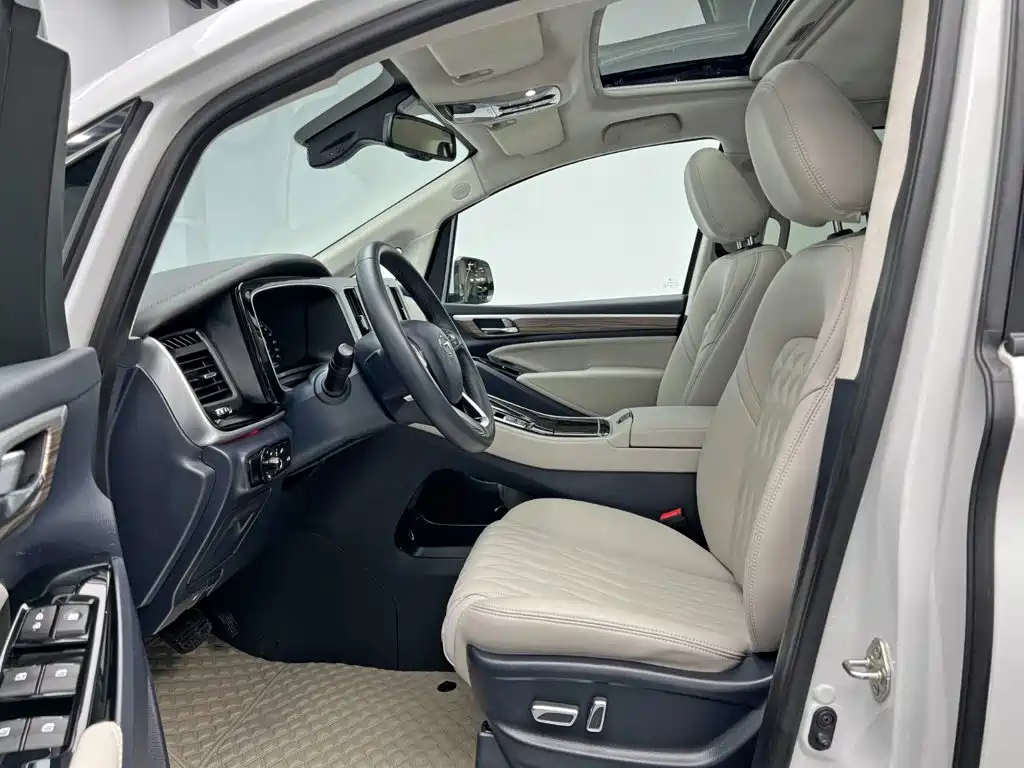 GAC Trumpchi M8 2022 — фото 13