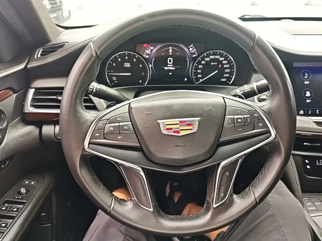 Cadillac CT6 2021 — фото 11