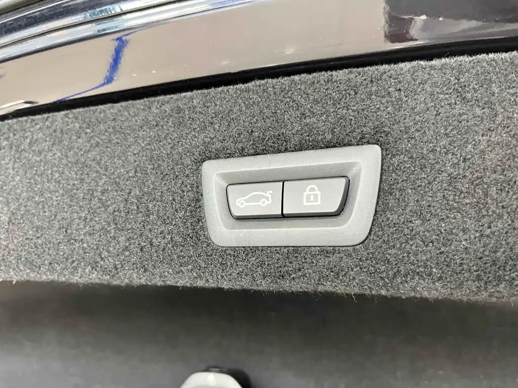 BMW 7 Series 2018 — фото 15
