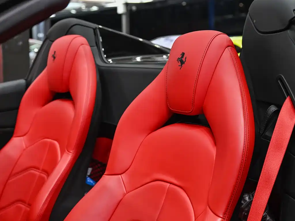 Ferrari 488 2018 — фото 16