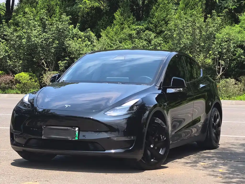 Tesla Model Y 2022 — фото 1