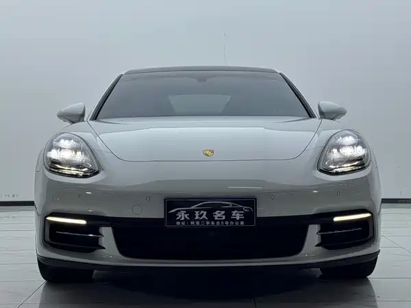 Porsche Panamera 2018