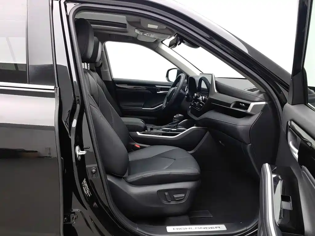 Toyota Highlander 2022 — фото 23