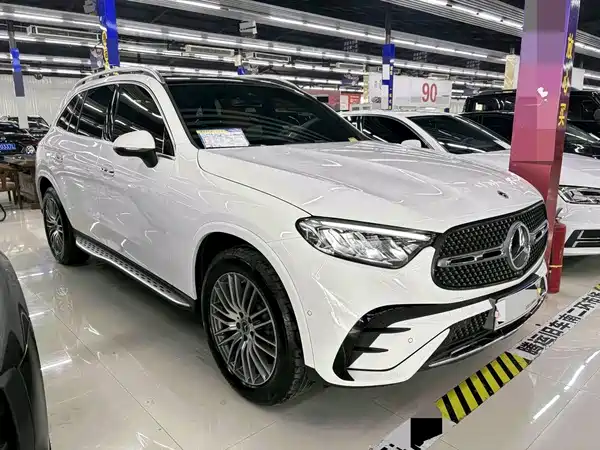 Mercedes-Benz GLC 2025