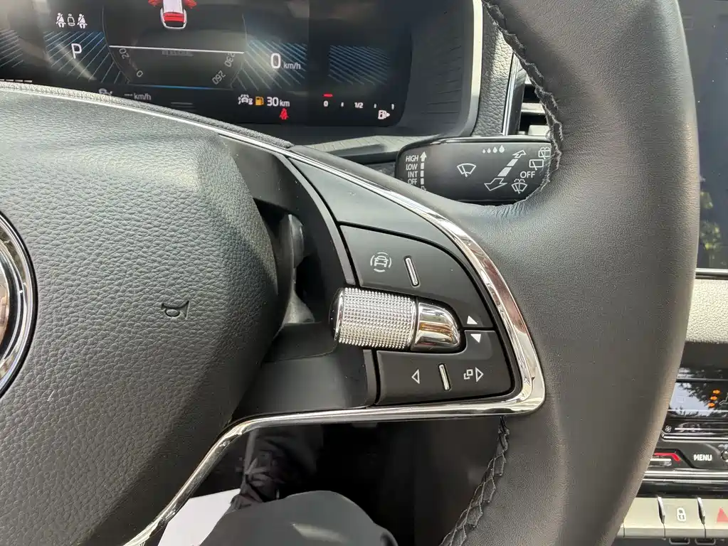 Skoda Karoq 2022 — фото 15