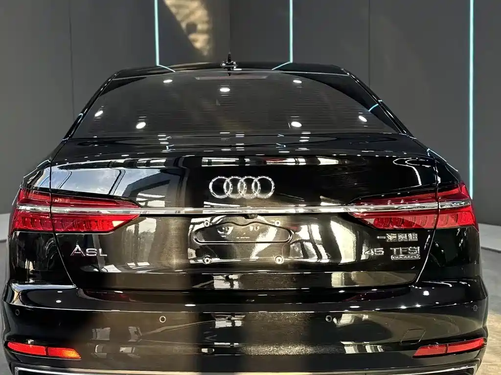 Audi A6L 2023