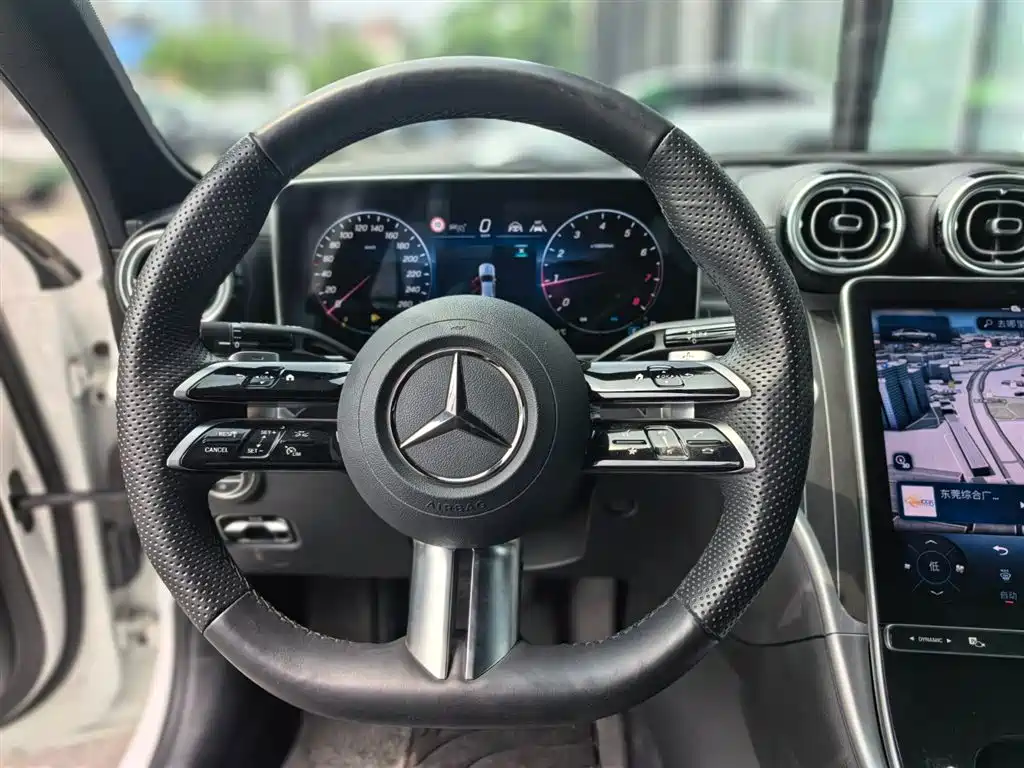 Mercedes-Benz C-Class 2024 — фото 13