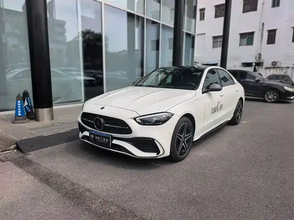 Mercedes-Benz C-Class 2024