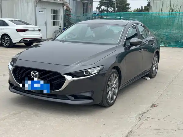 Mazda 3 Axela 2023