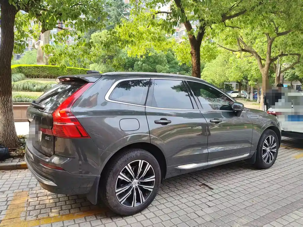 Volvo XC60 2021 — фото 3