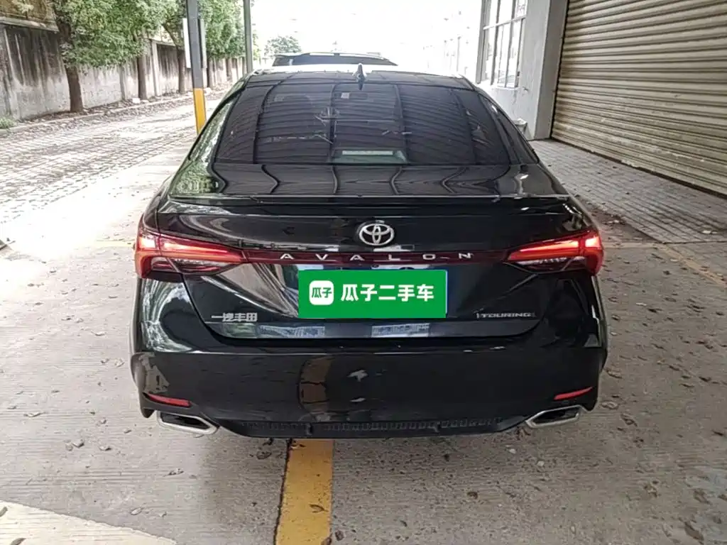 Toyota Avalon 2021