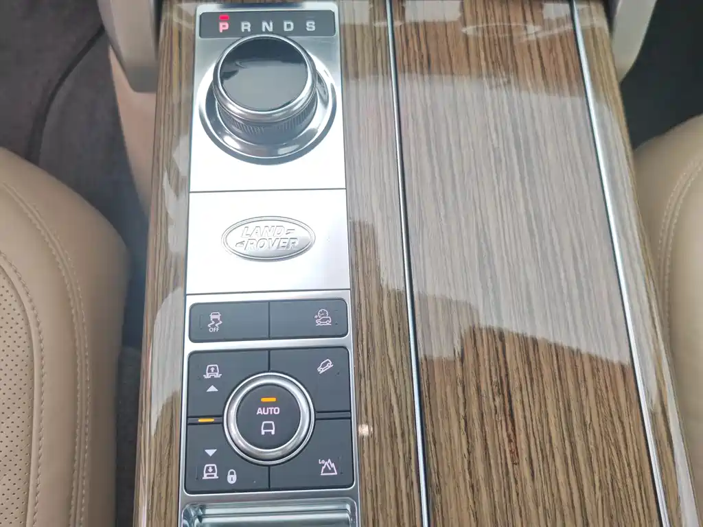 Land Rover Range Rover 2020 — фото 12