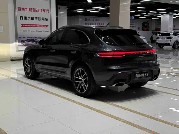 Porsche Macan 2023