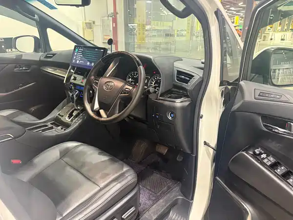 Toyota Alphard 2018