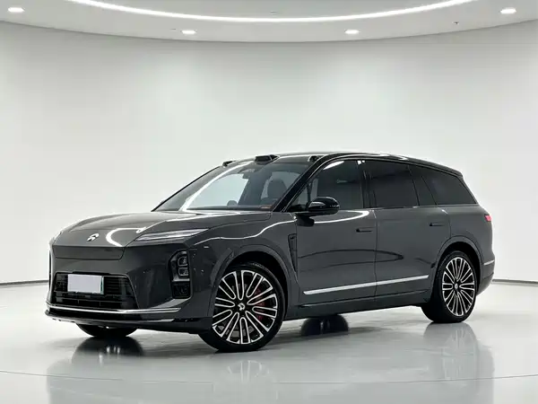 NIO ES8 2025