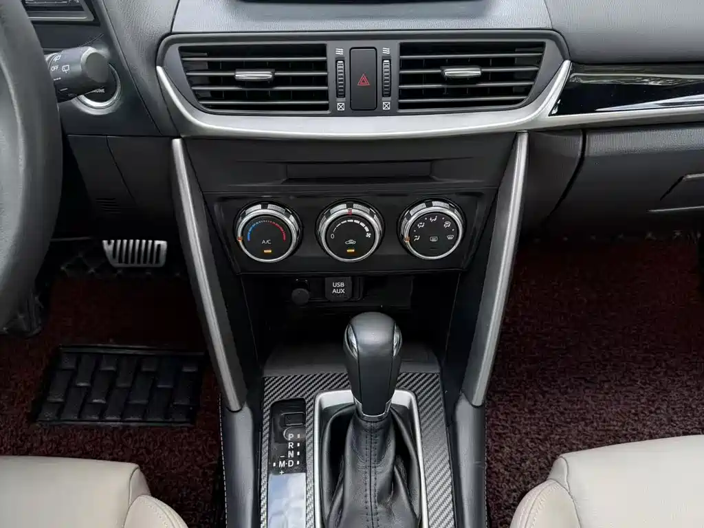 Mazda CX-4 2016 — фото 19