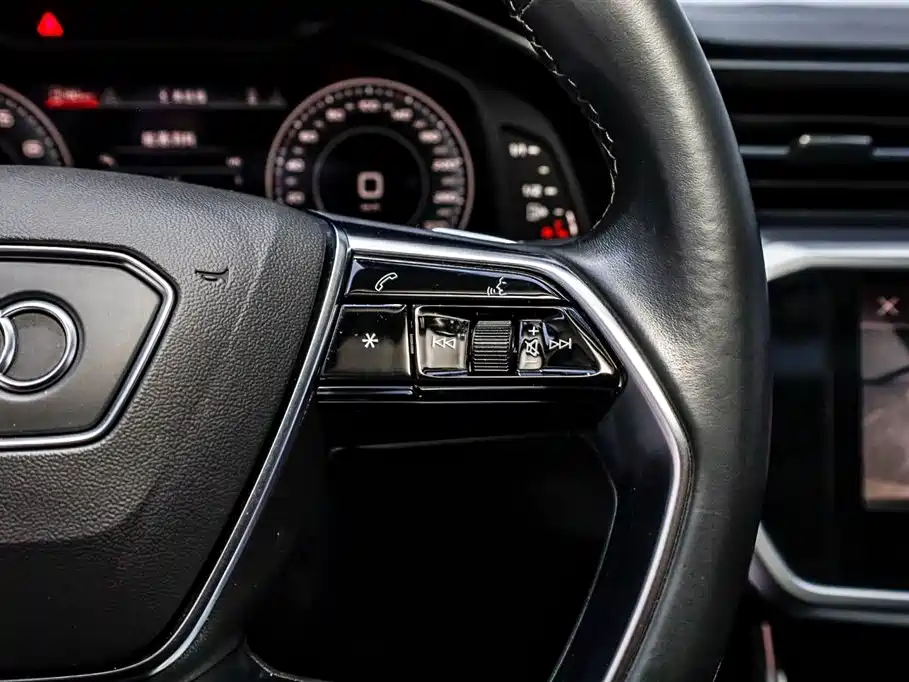 Audi A7L 2024 — фото 17