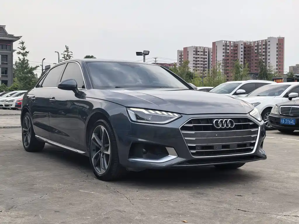 Audi A4L 2021