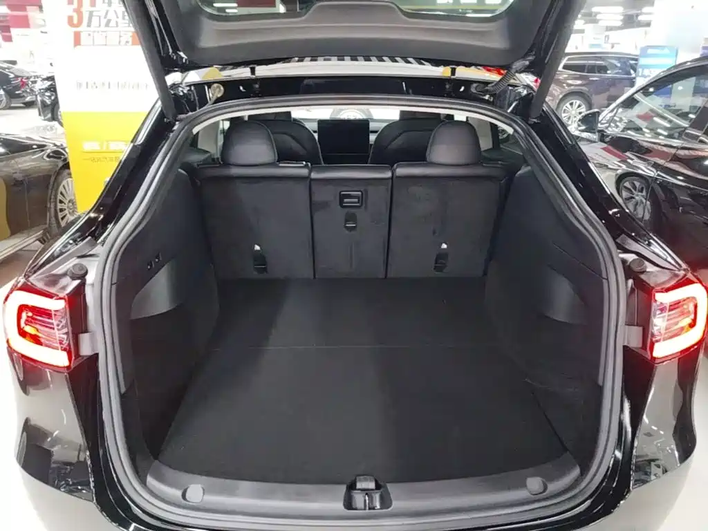 Tesla Model Y 2023 — фото 19