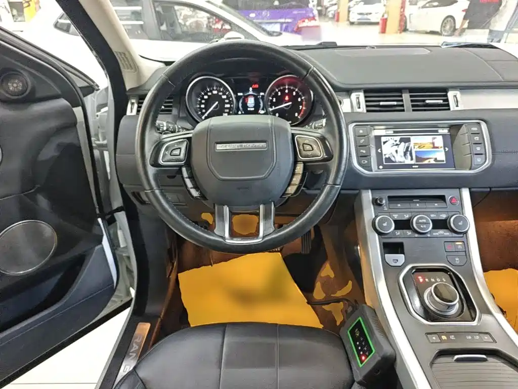 Land Rover Range Rover Evoque 2017 — фото 11