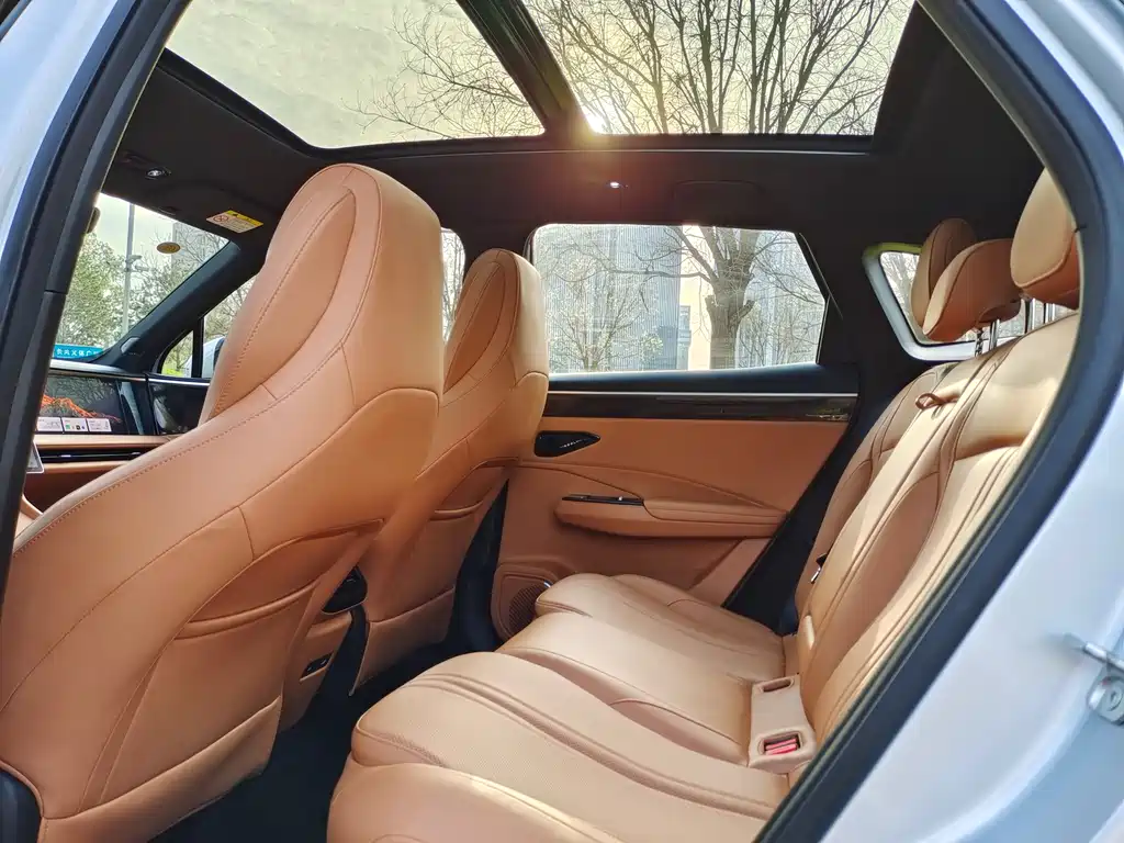 Galaxy L7 2025 — фото 8