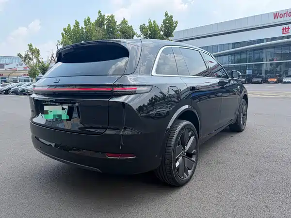 Li Auto L7 2025