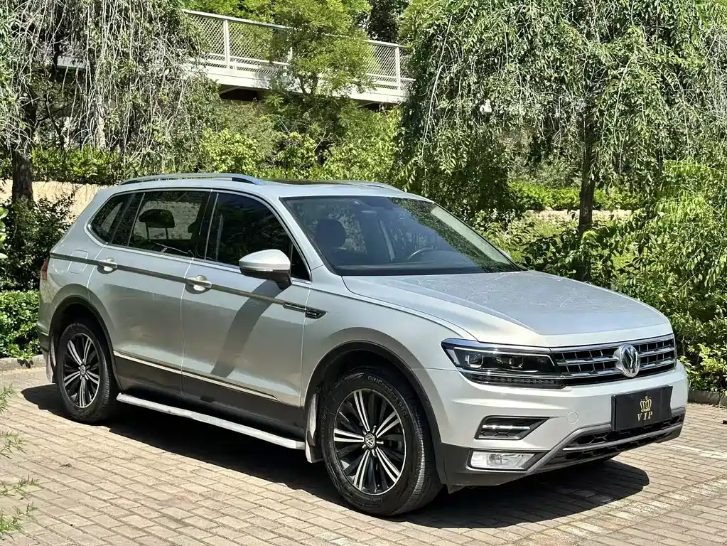 Volkswagen Tiguan L 2018 — фото 3