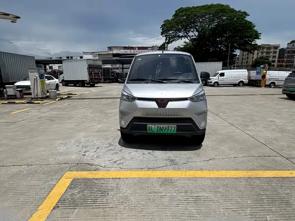 Wuling EV50 2025