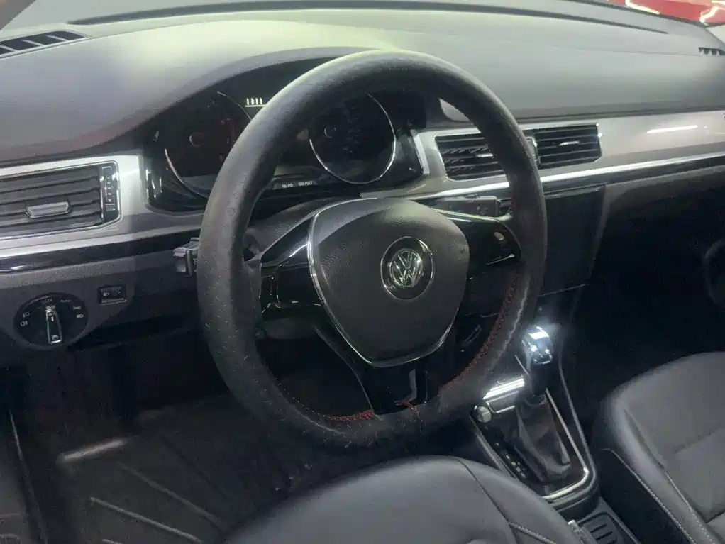 Volkswagen Bora 2016