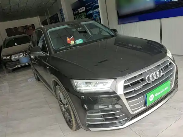 Audi Q5L 2021