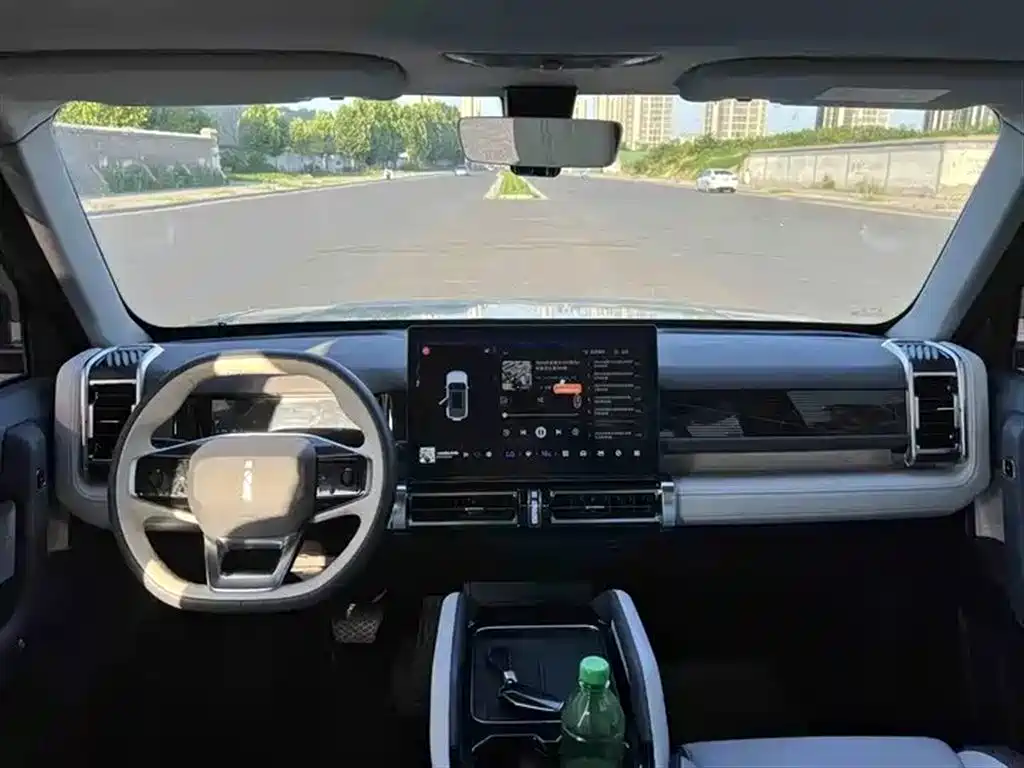 iCAR 03 2024
