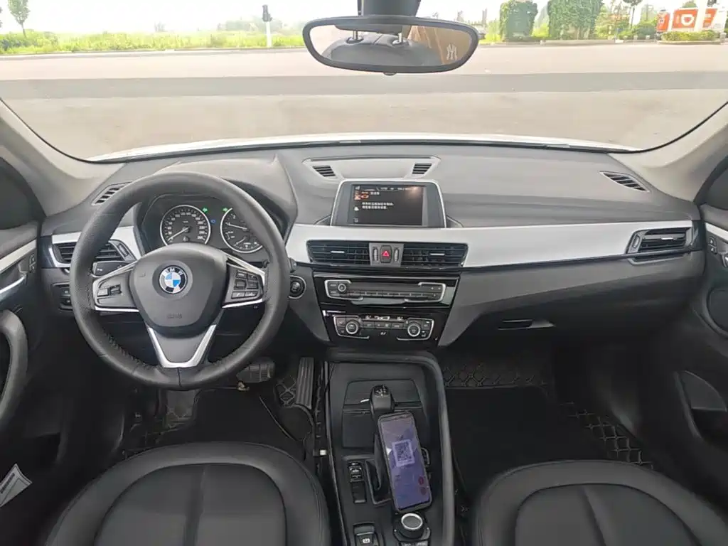 BMW X1 2016 — фото 10