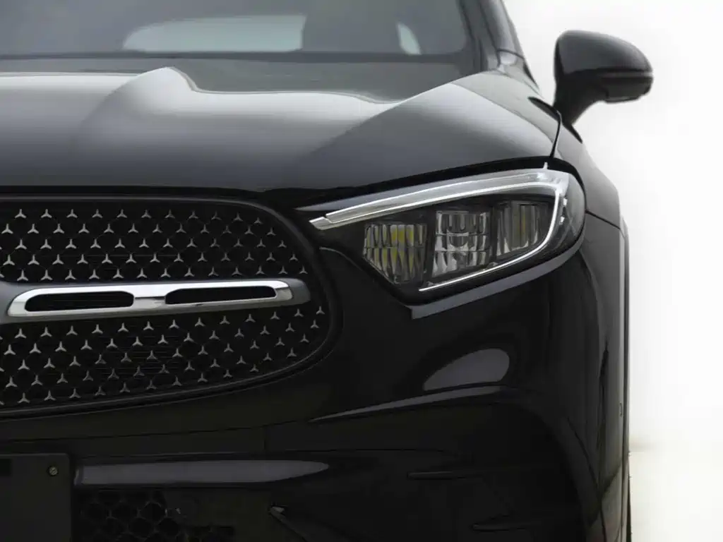 Mercedes-Benz GLC 2023