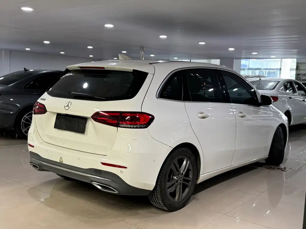 Mercedes-Benz B-Class 2020 — фото 10