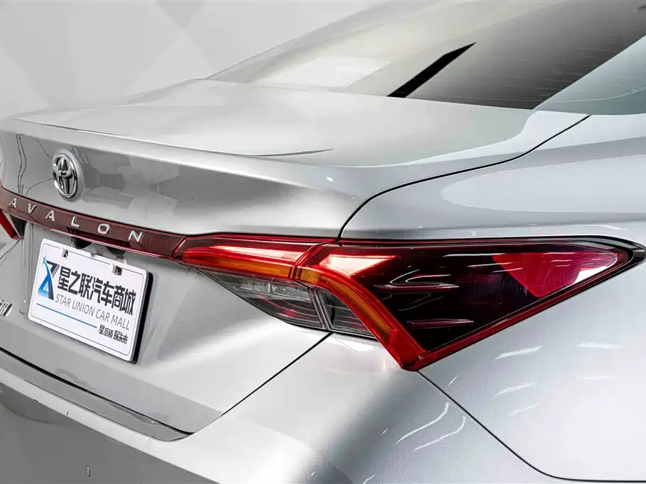 Toyota Avalon 2022 — фото 8