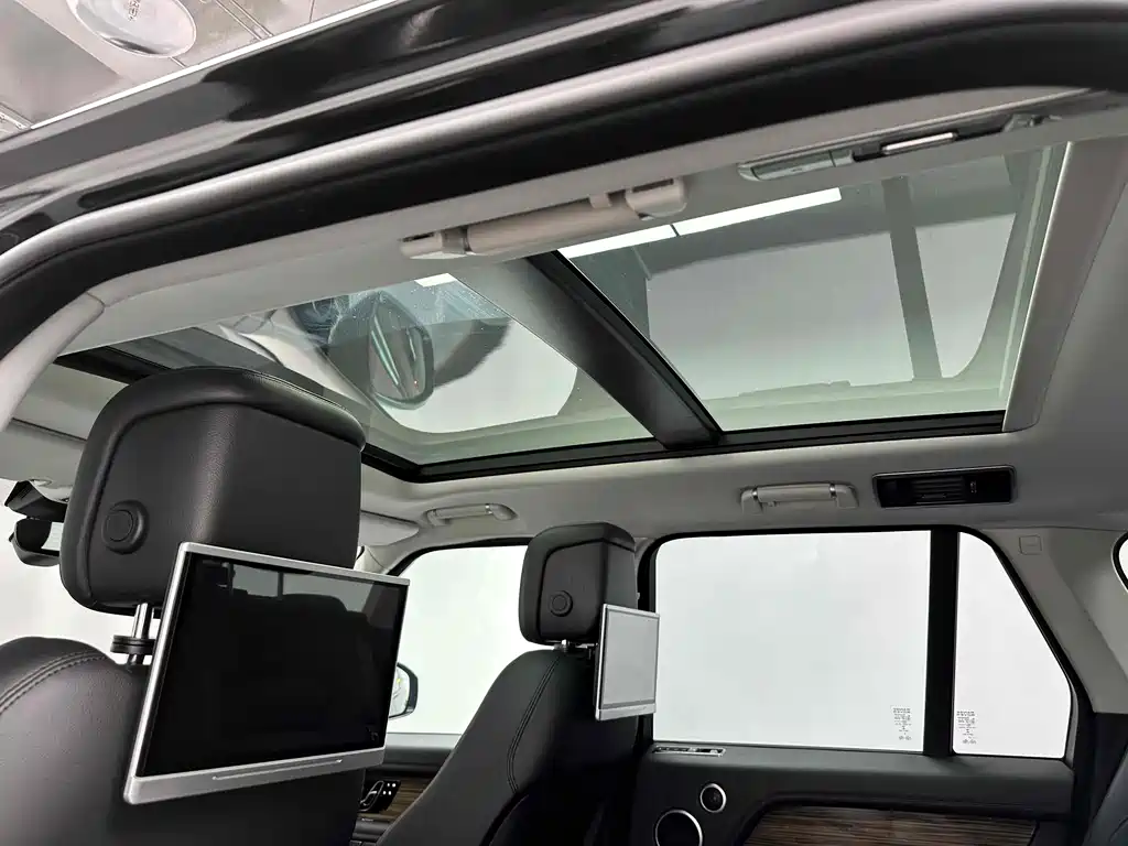 Land Rover Range Rover 2018 — фото 10