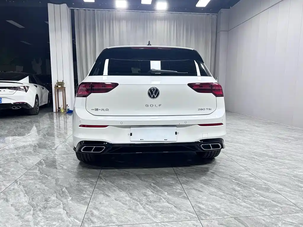 Volkswagen Golf 2021