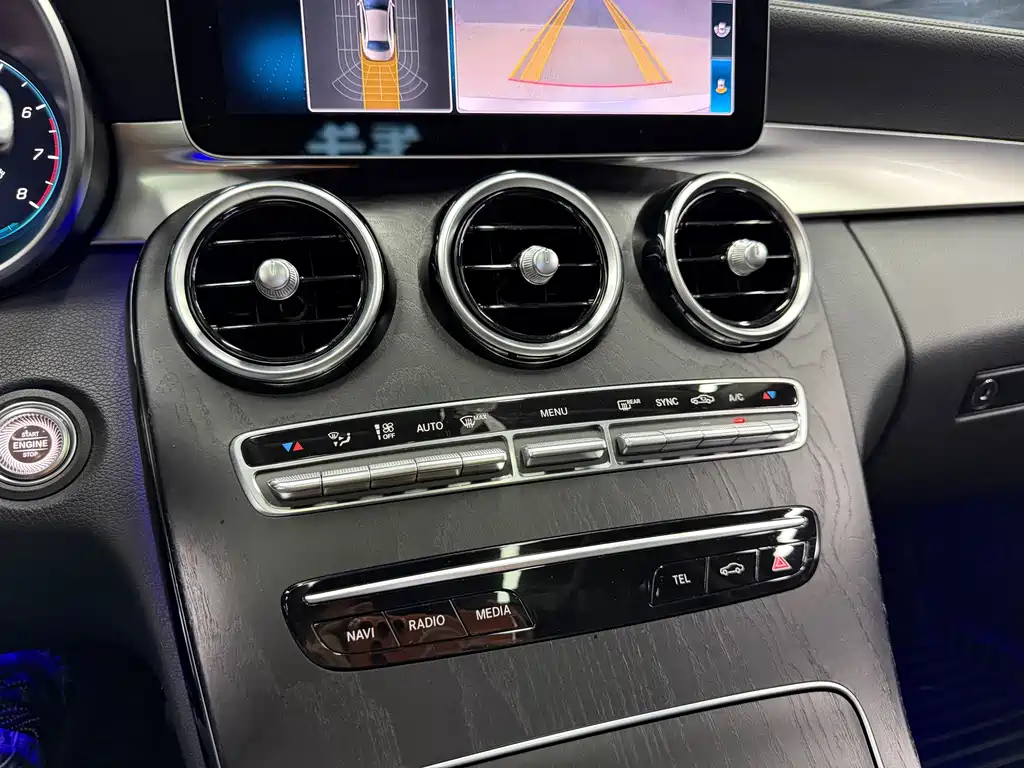 Mercedes-Benz C-Class 2020 — фото 16