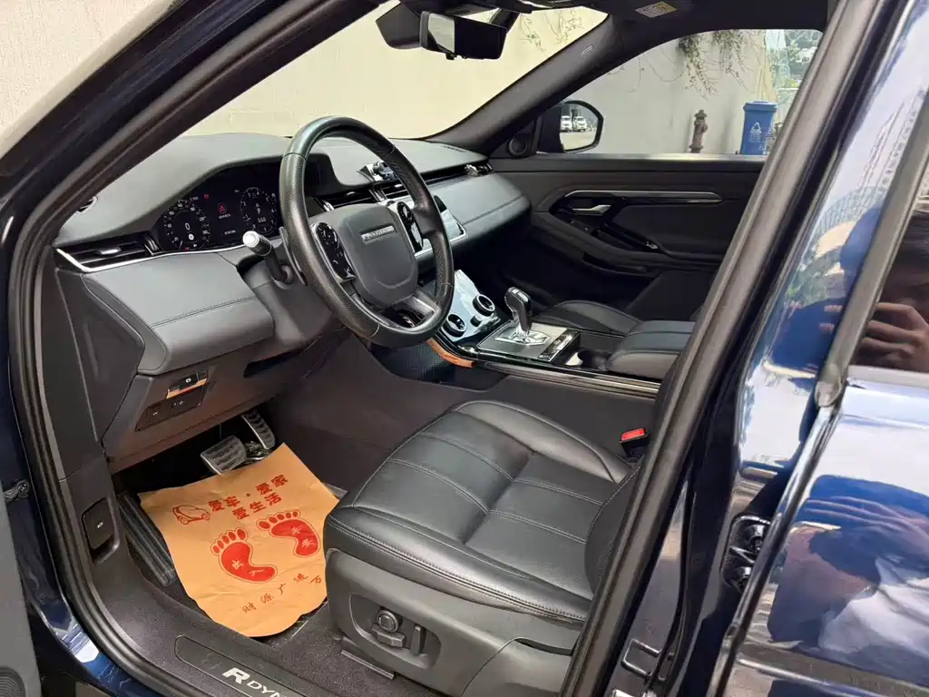 Land Rover Evoque 2020 — фото 15