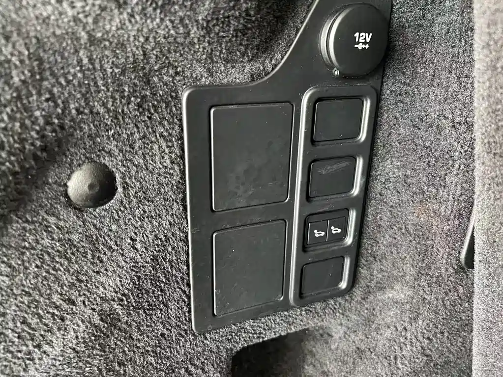 Land Rover Discovery 2019 — фото 16