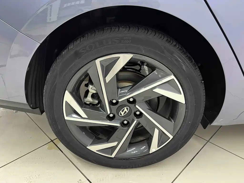 Hyundai Elantra 2023 — фото 22