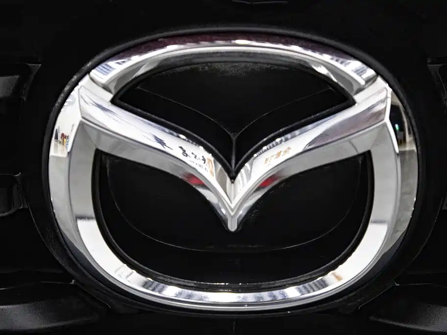Mazda 3 Axela 2019 — фото 9