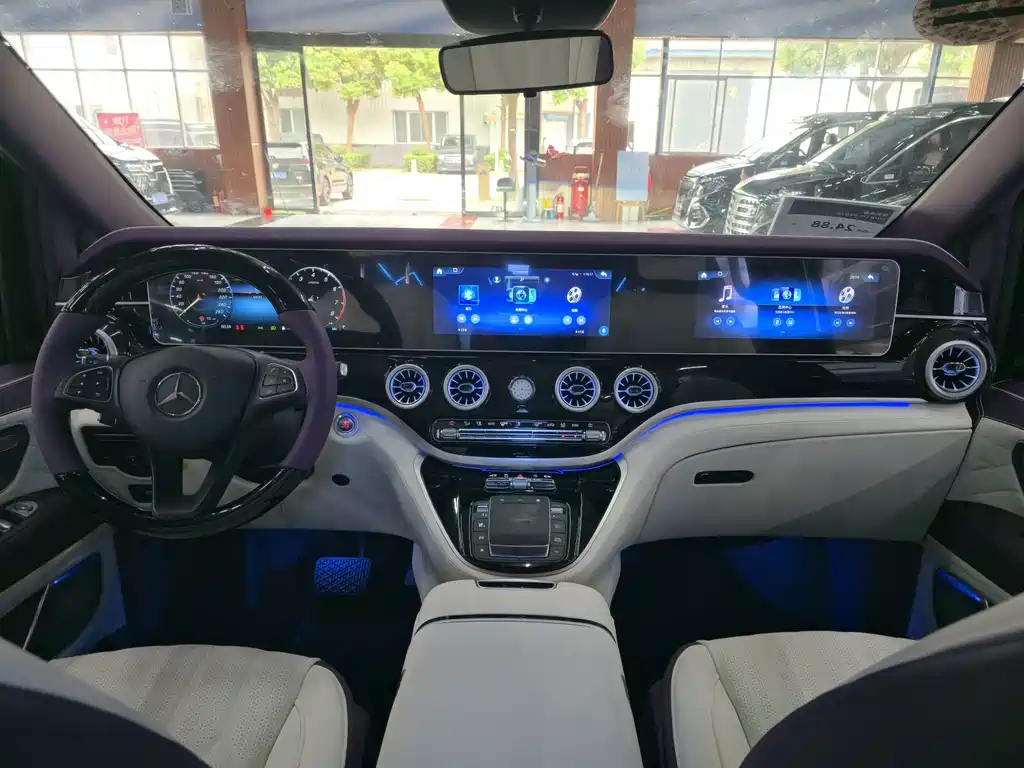 Mercedes-Benz Vito 2022 — фото 10