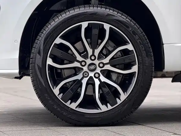 Land Rover Range Rover Sport 2023
