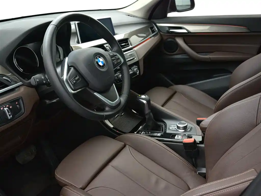 BMW X1 2018 — фото 10