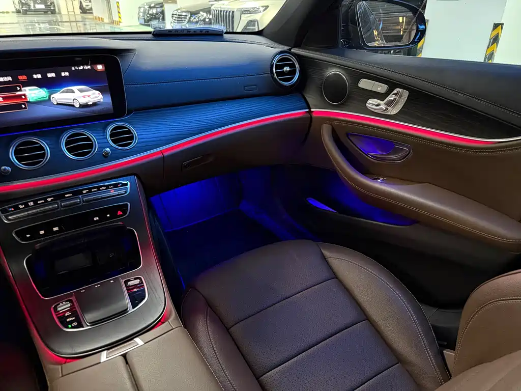 Mercedes-Benz E-Class 2021 — фото 11